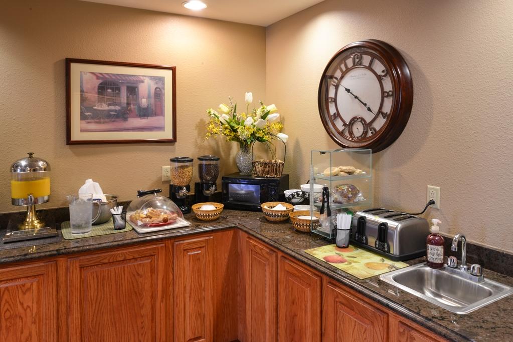 Country Hearth Inn & Suites Edwardsville Létesítmények fotó