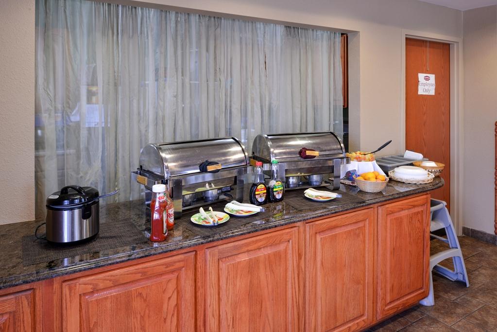 Country Hearth Inn & Suites Edwardsville Létesítmények fotó