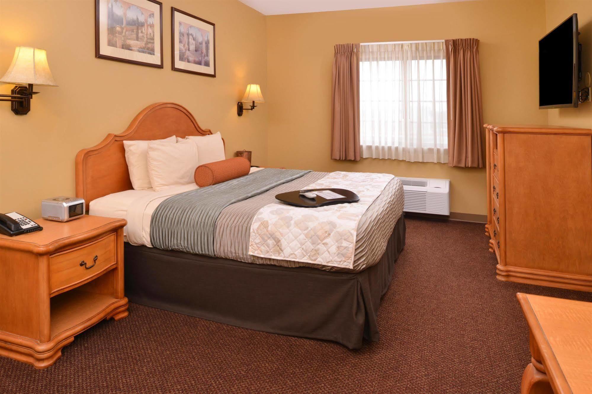 Country Hearth Inn & Suites Edwardsville Kültér fotó